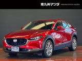 中古車専門再生工場にて熟練専任スタッフが丁寧に清掃、仕上げを実施しております。また、お客様に安心してご検討いただける様、公取協が定める基準に基づき車両検査を実施し、車両状態評価証を発行しております。