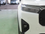 LEDヘッドライトは、点灯の瞬間から光量を発揮し、突然暗くなるトンネルなどでの安定感を高めます。