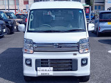 私共展示場では日産神奈川お客さまからの下取車(主に1オーナー/修復歴無車両)を中心に、弊社新車販売店舗での試乗車/社有車※(※基本禁煙車)等、日産ディーラーならではの上質なおクルマを販売しております。