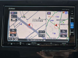 7インチ純正メモリーナビ(VXM-165VFi)を装着しています。目的地設定やルート案内もスムーズに行えます。