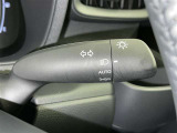 トンネルなど、周囲の明るさの変化でランプ類を自動オン・オフするコンライトです(消し忘れ防止機能付)