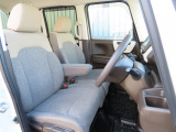 運転席の高さを変更できるので、体格に合わせた位置で運転できます!