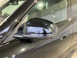 自動防眩 ヒーター内臓 LEDウィンカー内臓ドアミラー 自動防眩はミラーに無段階に反射率を調整し後続車の眩しいライト反射を軽減し夜間の安全な運転に貢献します。