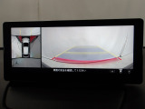 狭い場所での駐車やすれ違いなどでより的確な運転操作に役立つ360&deg;ビューモニターが装備されています。