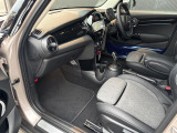 ◆LIBERALAは、輸入車選びの新たなスタイルを提案するインポート・セレクト・ブランドです。オーナー様となる方がクルマから直接感じる感性を第一にした、最良の一台との出会いをコーディネートいたします。
