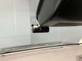 前方の映像だけでなく、車内から後方の映像もばっちり記録します