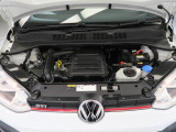 ●Volkswagenを知り尽くしたスペシャリストが隅々まで整備●各モデルの情報がインプットされた専用テスターで過去の細かな不具合を確認。モデルごとや部位ごとに専用スペシャルツールを用いて整備します。