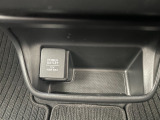 12Vジャック付で充電器要らず!ケーブルだけで充電できます★