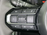 ステアリングスイッチ装備!運転しながら手元でオーディオの操作などができます。