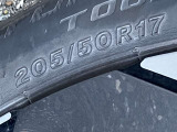 タイヤサイズは205/50R17