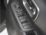 ◆パワーウィンドウスイッチ◆運転席から全席の窓の開閉操作を行うことが出来いつでも換気ができます!