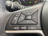 ■ステアリングスイッチ■ハンドル手元でオーディオの操作が簡単に出来ます。運転中でもナビまで手を伸ばさずに操作が出来て安心です。
