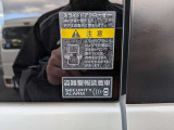 スライドドアクローザー搭載です。半ドアまで閉めると自動的にドアが閉まります。