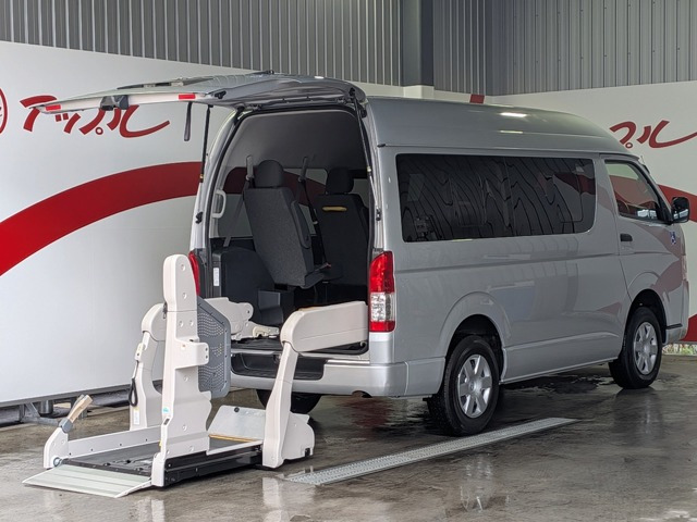 レジアスエース 2.8 ウェルキャブ Fタイプ ロング ディーゼル 4WD 