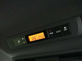 後席空間も快適に♪リヤエアコンを装備しています