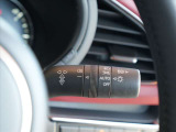 オートライトシステム 車外の明るさを感知し、自動でヘッドライトのON,OFFをコントロールします