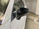 ウィンカーミラーで更にスタイリッシュで存在感もいいです!対向車からの視認性アップで安全性も高まります☆