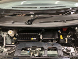 エンジンルームもクリーニング済みできれいですよ。日産の整備士がしっかりと丁寧に点検していますので安心してお乗りいただけます