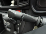 ダイハツ認定U-CARは、「車両状態証明書」「約60項目の徹底点検・整備」「内装の徹底清掃と洗浄」「もしもの時の1年間無償保証」が全車に付いています。