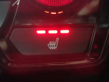 運転席と助手席には、【シートヒーター】が装備されています。温度調整も切り替えができお好みの設定で快適なドライブを楽しめます。腰から下が暖まると、暖房よりも体があったまりますよ。