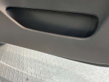 ドア内張にキズあります。