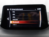 Bluetoothに接続することで、スマートフォンに入っている音楽アプリを車内で楽しめたり、通話が出来ます♪