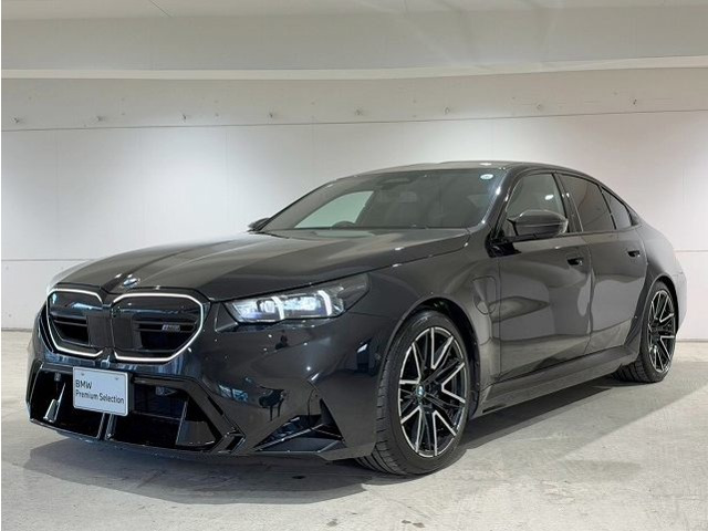M5 4.4 4WD