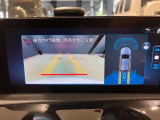 バックカメラにより駐車時の後方確認も楽にできます。