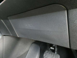 7つのエアバックでもしもの時も安心!運転席・助手席エアバック、サイドエアバック、カーテンエアバック、運転席ニーエアバック付き