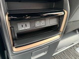 アクセサリーコンセント(AC100V・1500W/非常時給電システム付き)・USB Type‐C充電端子