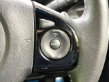 【クルーズコントロール】高速道路もラクラク走行。アクセルを離しても一定速度で走行ができ、長距離運転時の負担を軽減!加速・減速も簡単なスイッチ操作で調整できます。