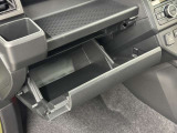 グローブボックスです。