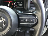 クルーズコントロール。自動で車間距離や速度をコントロールし、長距離運転時のドライバーの負担を軽減してくれます。