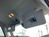 バニティーミラー付きサンバイザーが標準装備されています♪
