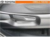 運転席シート上下アジャスター付き。ドライバーの背丈に合わせて調整できます。