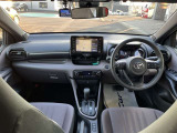 見通しのよいすっきりとした視界で誰でも運転しやすいです 運転のしやすさは疲れにくさにも繋がりますよ♪