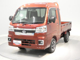 雪道も心強い4WDに、運転が快適なCVTやゆとりのキャビン空間を備えたジャンボ。プッシュ始動や夜間作業を照らすLED作業灯も備わり、仕事から普段使いまで頼もしく支える相棒です。