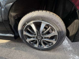 ☆お車についた傷やヘコミ、事故の修理もハヤシにお任せください。自社鈑金工場で修理ができますの安心です☆