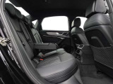 お車の詳細はAudi Approved Automobile山梨丸山までお問い合わせください。