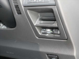 高速道路や有料道路の必需品のETCも装着されています。カードを入れるだけで、料金所をノンストップ&キャッシュレスで通過出来ます。長距離井戸の際にも役立ちます★☆★☆