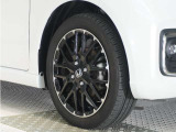 ◆純正アルミホイール装着車◆これで足元まわりも、おしゃれにきまります!