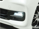 ◆フォグライト◆ 霧などの悪天候時、自車の位置を示すとともに前方や路肩が見えずらい時、近い位置をワイドに照らしてくれます