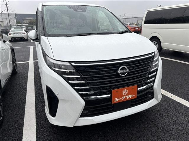 セレナ 2.0 ハイウェイスターV 禁煙車 社外ナビ バックカメラ