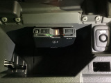 【ETC車載器】もはや必須アイテムのETCを搭載!高速道路のご利用時にとても便利!わずらわしい料金所での現金支払いが不要となりスムーズに通過できます♪
