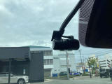 もう無くてはならない、ドライブレコーダーが搭載済みです!あおり運転等の抑制にもなりますし、万が一の時もこれでバッチリ確認できます!