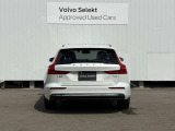 ◆バック/万が一を考え、安全性を重視する方に選ばれているVOLVO車。ドアを開閉するとその重み・厚みに驚くはず