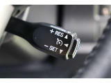 【クルーズコントロール】搭載車です。高速道路もアクセルを踏み続けなくてもセットした一定速度を維持してくれるので、疲労軽減に貢献してくれます。