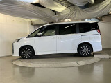 両側パワースライドドア付きだから、狭い駐車スペースなどでの 乗り降りラクラク!小さなお子さまのいるご家庭には嬉しい装備。