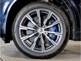 BMW純正アルミホイールです。納車時にはアルミホイールコーティングも承っております!是非ご検討下さいませ。