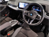 ☆センターパネルを運転席側に僅かに傾けたBMW独特のインパネ☆【駆け抜ける歓び】はここからもスタートしております☆